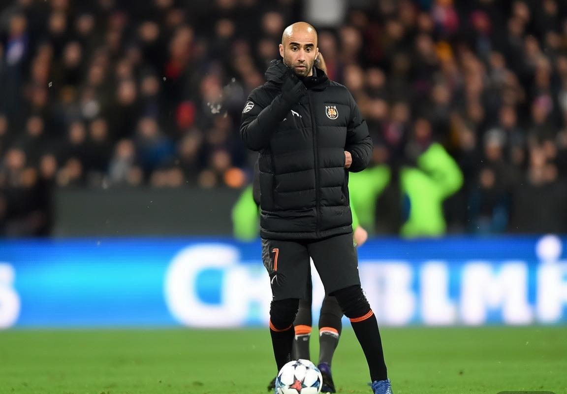 瓜迪奥拉欧冠淘汰赛换人策略：揭秘战术魔法与心理智慧